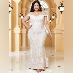 Faeriesty Elegant Off-Shoulder White Dress size 3XL